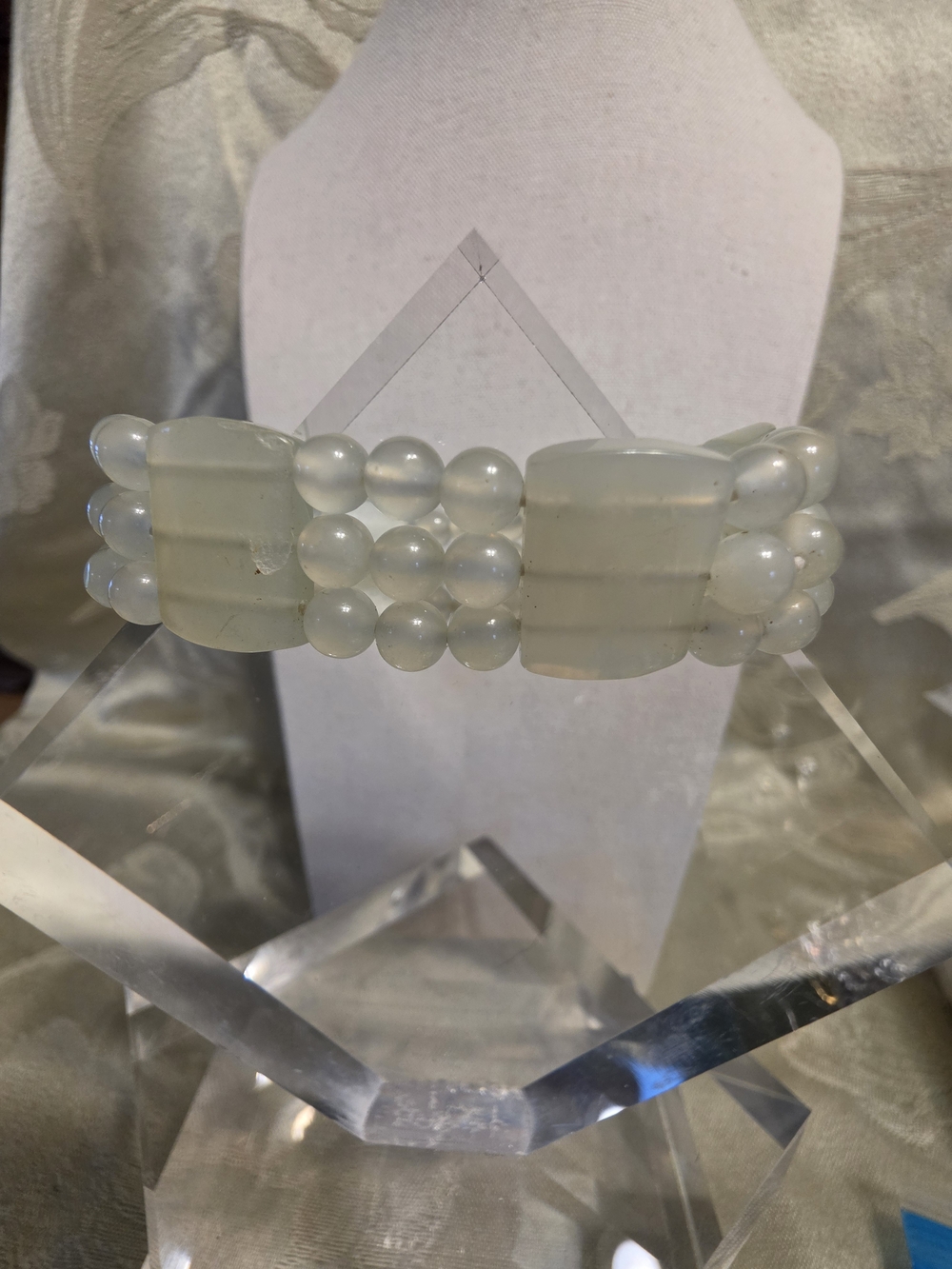 #1315 Pale Green Triple Strand Frostwd Lucite Stretch Bracelet